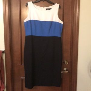 Gorgeous comfy 3 season dress